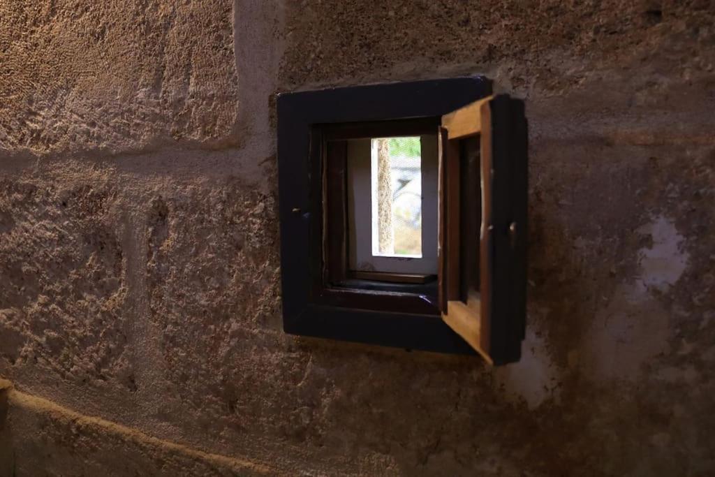 Ferienwohnung Entre Uzes Et Le Pont-Du-Gard Le Logis D'Autrefois Castillon-du-Gard Exterior foto